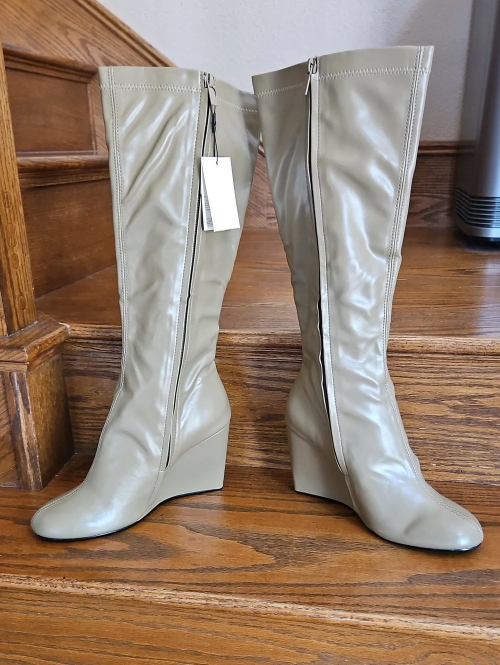 NWT Zara MidCalf Slouchy Faux Leather Wedge Boots in Light Taupe/Beige Colorway